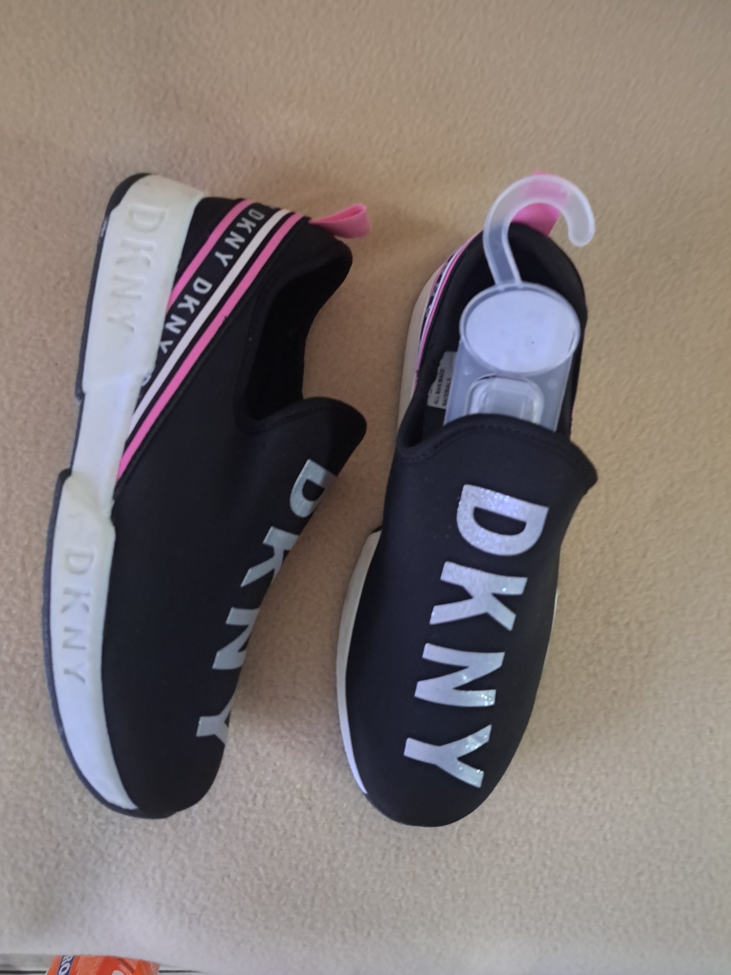 Zapatilla DKNY